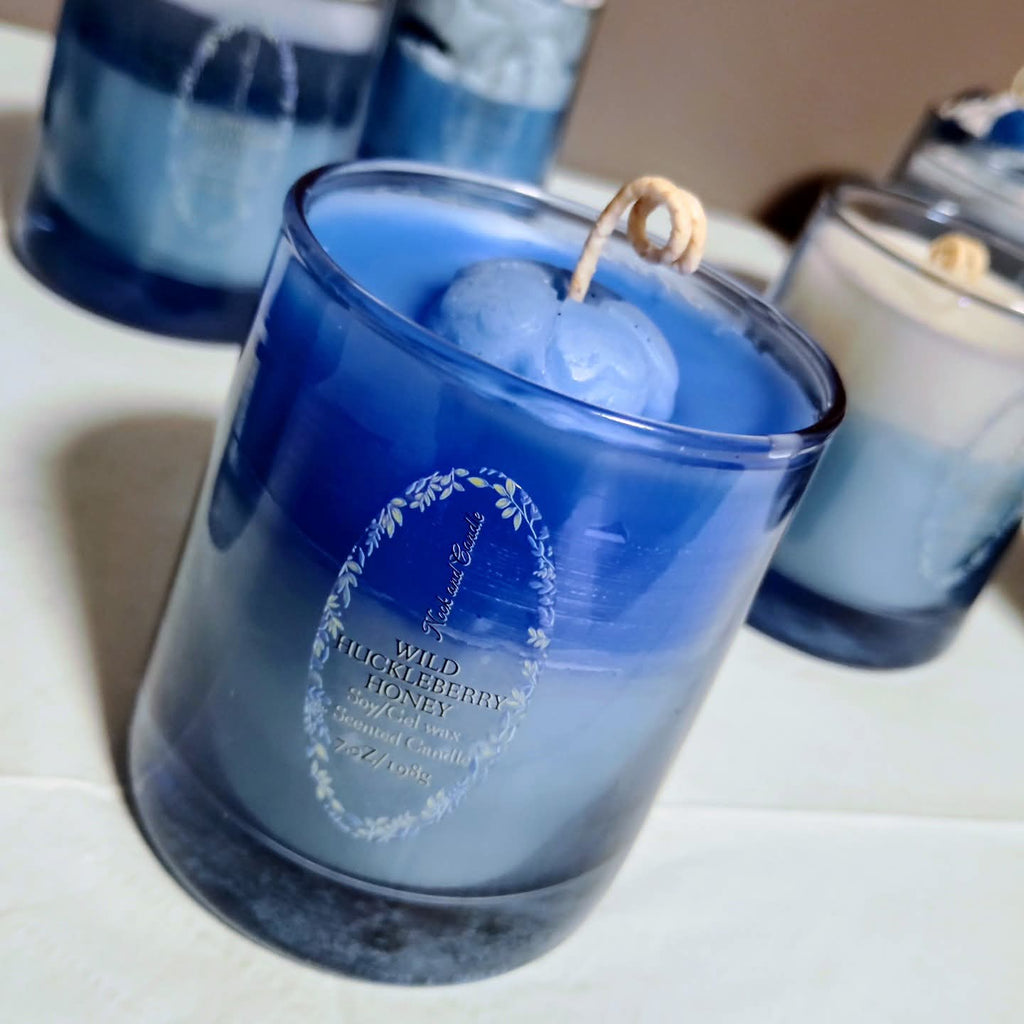Wild Huckleberry Honey Beeswax scented candle 8oz glass jar cotton wick with wooded lid