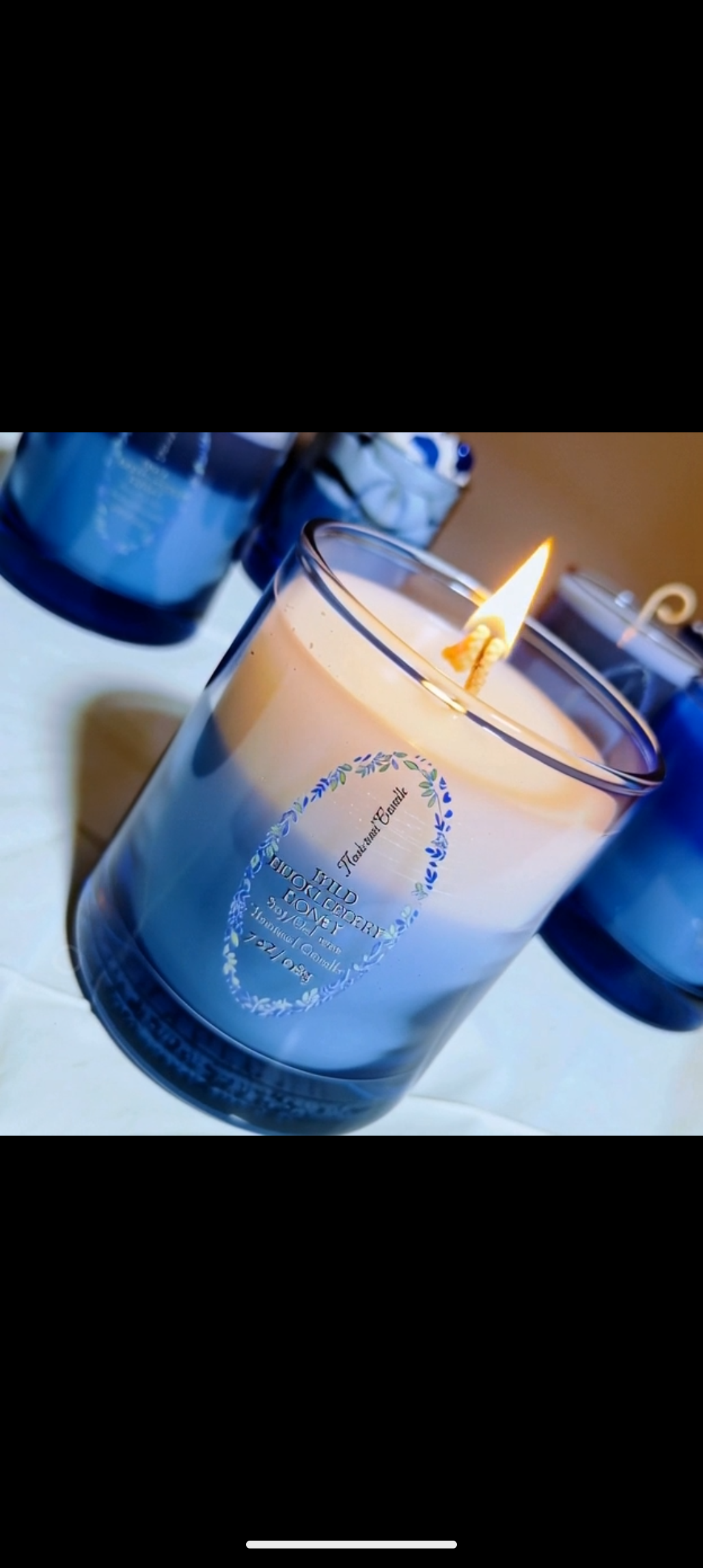 Wild Huckleberry Honey overflow 7oz Blue glass cotton wick soy/Beeswax scented candle